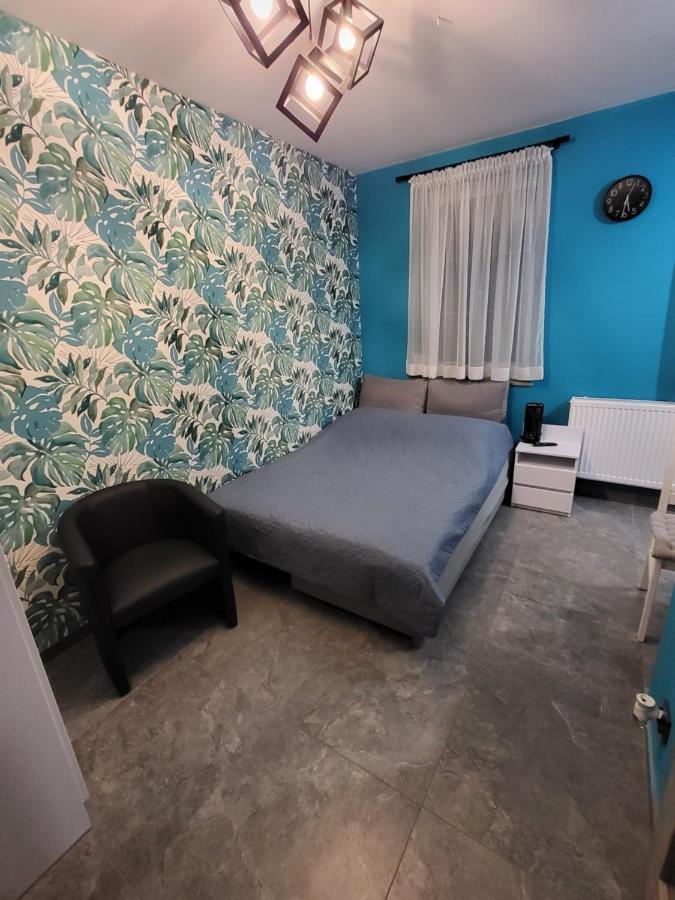 Deizy Apartamenty Вонгровец Экстерьер фото